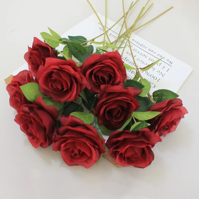 Bouquet de 10 Roses Artificielles - Rouge classique